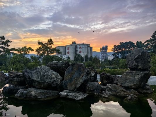 為霞尚滿天，梁平海螺譚嬌_副本