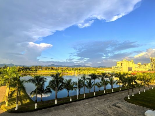 金色的盛裝，南加海螺，凌云峰_副本