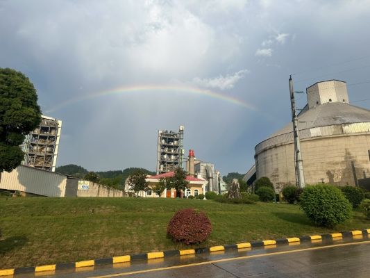貴陽海螺，一橋飛架，蘇金鳳_副本
